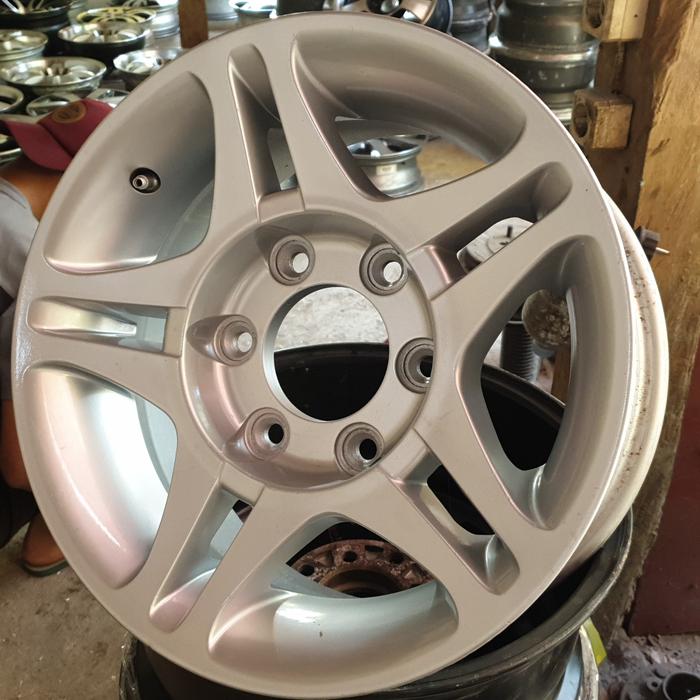 velg oem isuzu elf model