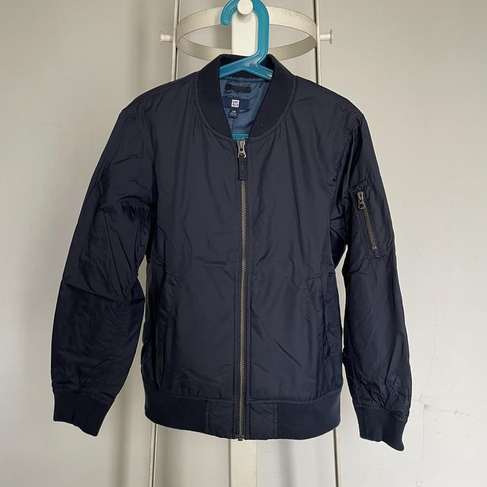 Preloved Bomber Jaket Anak Merk Uniqlo Warna Biru Navy