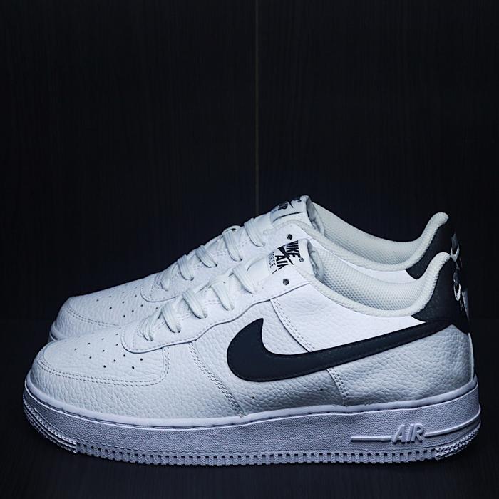 NIKE AIR FORCE 1 WHITE BLACK WOMEN ORIGINAL BNIB RESMI DD8959 103
