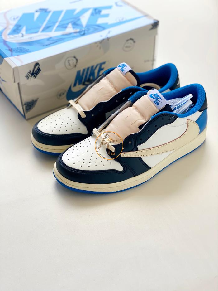 Air Jordan 1 Low Travis Scott Fragment