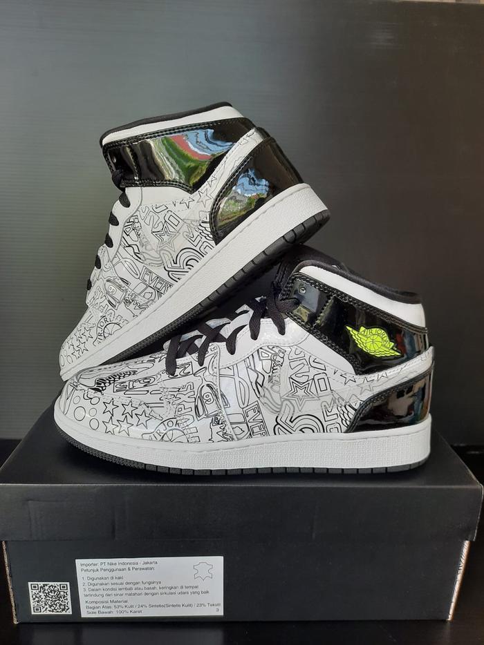 AIR JORDAN 1 MID SE DIY DOODLE SNEAKERS 100%