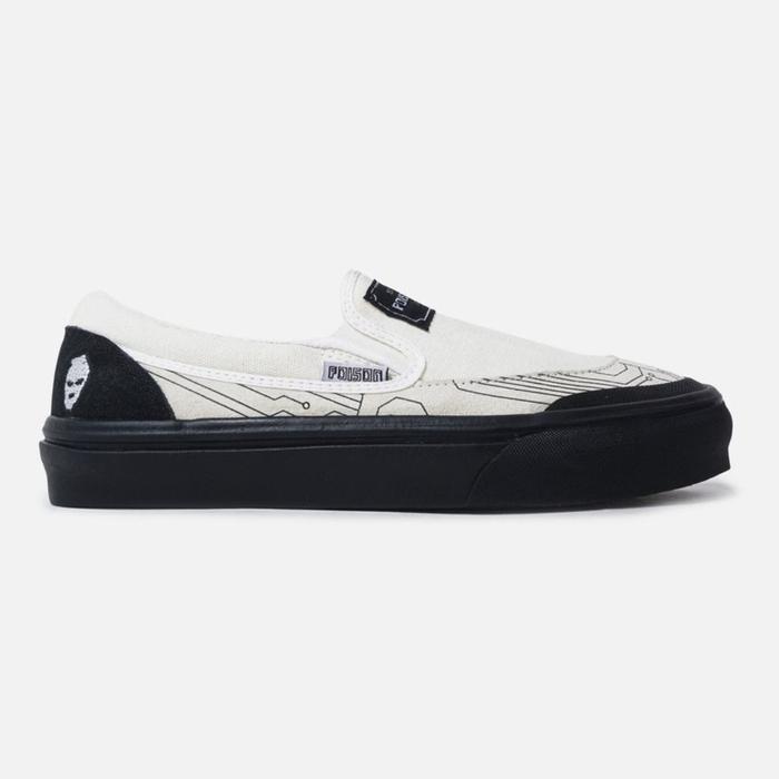 POISON STREET TECNO SLIP ON WHITE BLACK