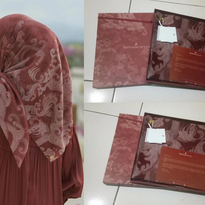 Buttonscarves The Wave in Maroon