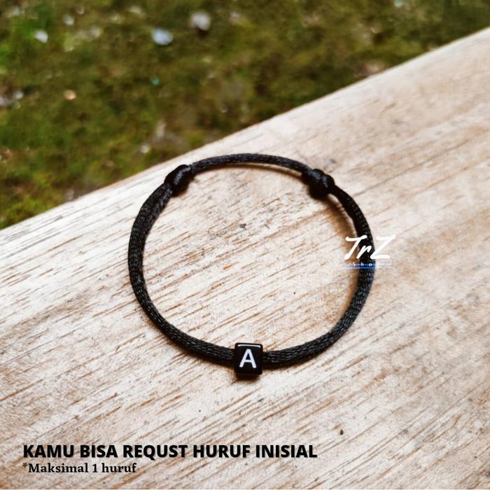 gelang inisial atau nama tali satin