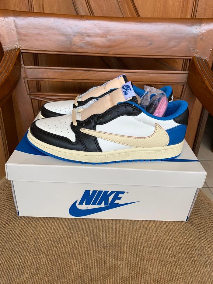 Air Jordan Low Travis Scott Fragment