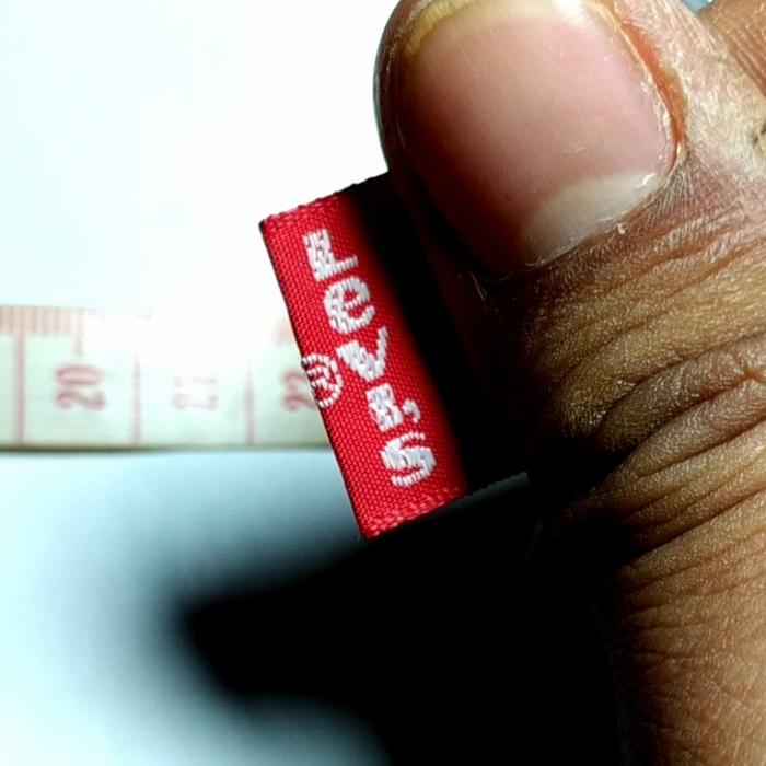 LABEL REDTAB LEVIS DUA SISI