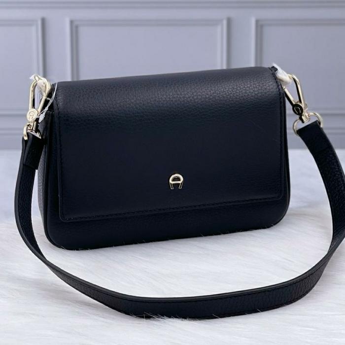 Aigner Shoulder Bag Black Original