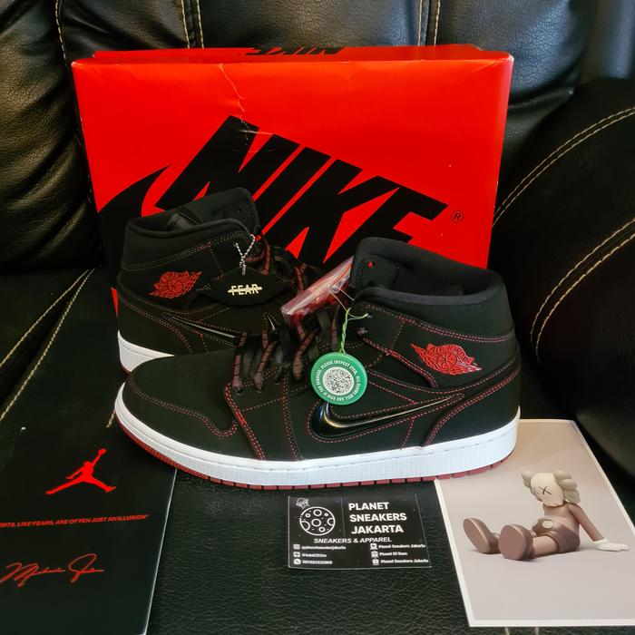 Nike Air Jordan 1 Mid "Fearless" Black/Gym Red Original BNIB