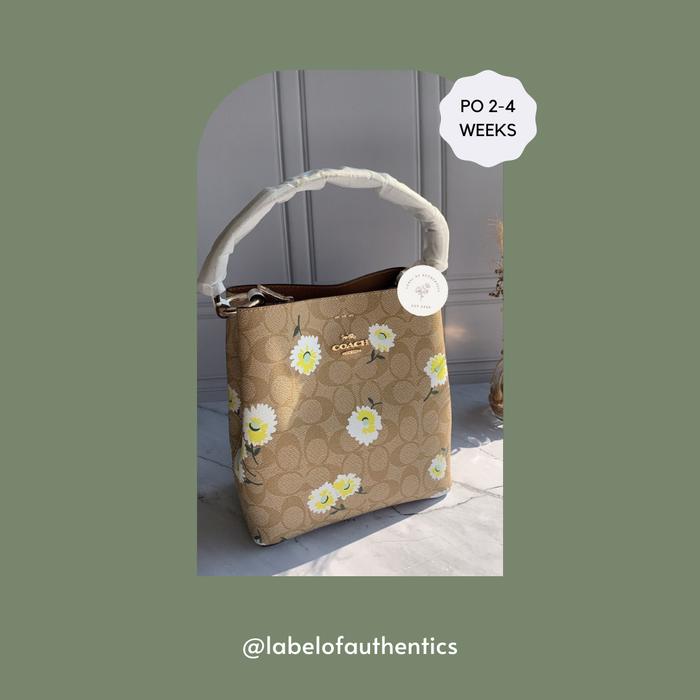 COACH SMALL TOWN BUCKET DAISY PRINT