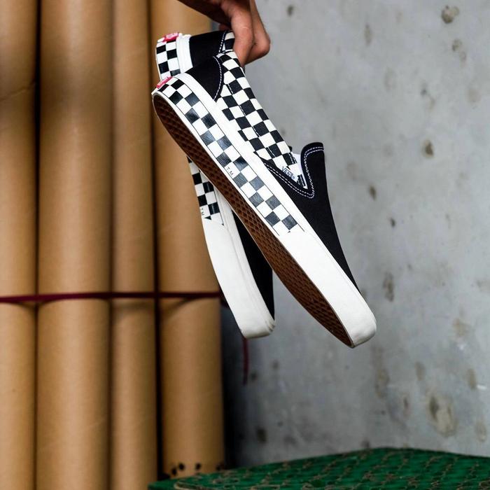 Vans Classic Slip-On Sidewall "Black White"