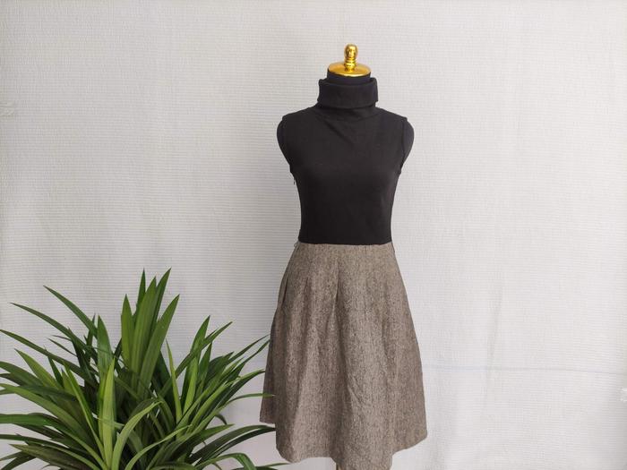Preloved Dress Turtleneck