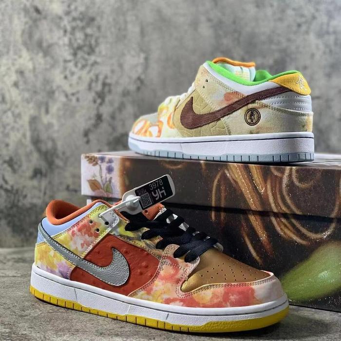 Nike Sb Dunk Low Street Hawker