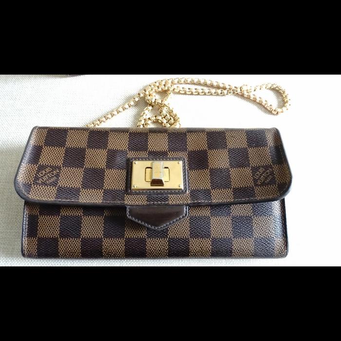 Preloved LV Roseberry wallet/clutch Damier with extra chain Detail 1