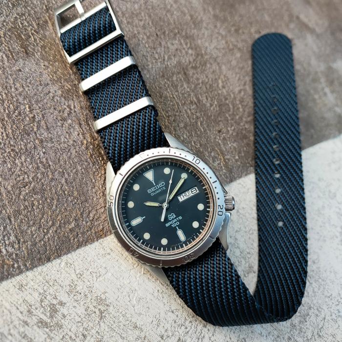 vintage seiko SQ quartz sport 100