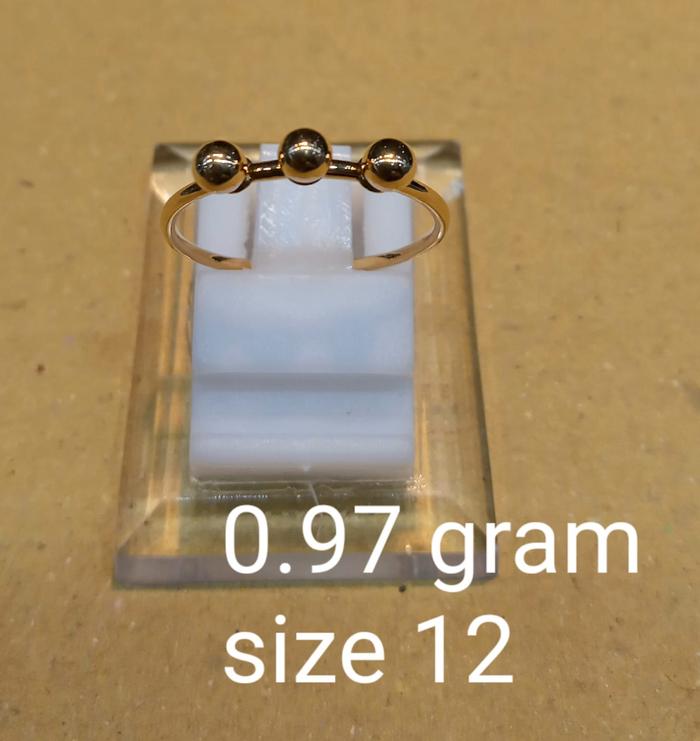 Cincin Emas 3 Dots Kadar 70% 0.97 Gram Size 12