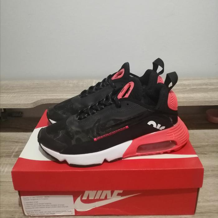 NIKE AIR MAX 2090 ATMOS DUCK CAMO SIZE US 9 ORIGINAL 100%