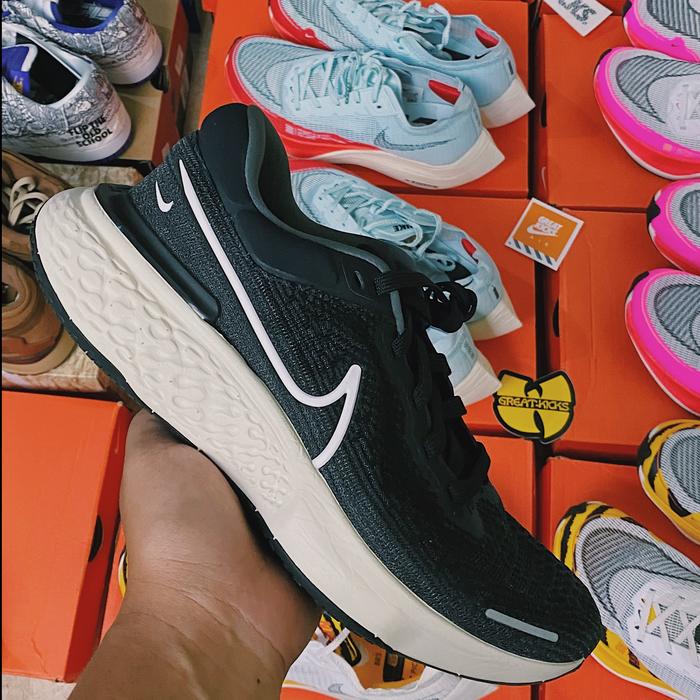 Original 100% Nike Zoom X Invincible Run Flyknit Black White