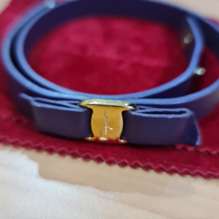 gelang salvatore ferragamo bow