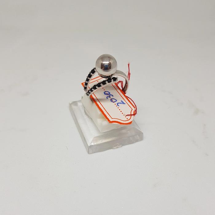 UBS Cincin Bola Putih 8K 2,030 gr