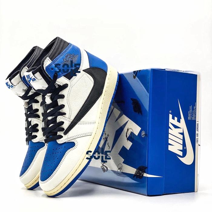 Air Jordan 1 High Travis Scott x Fragment