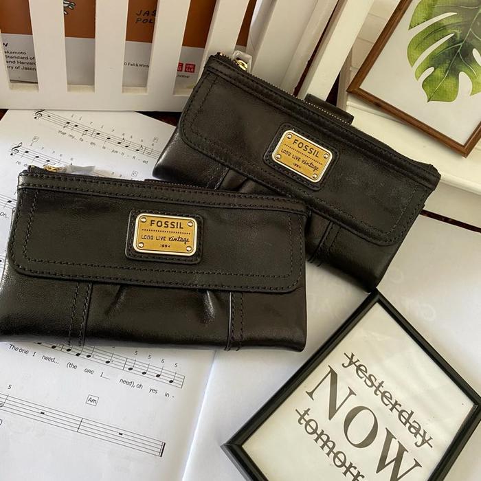 Dompet Fossil Emory Black NWT