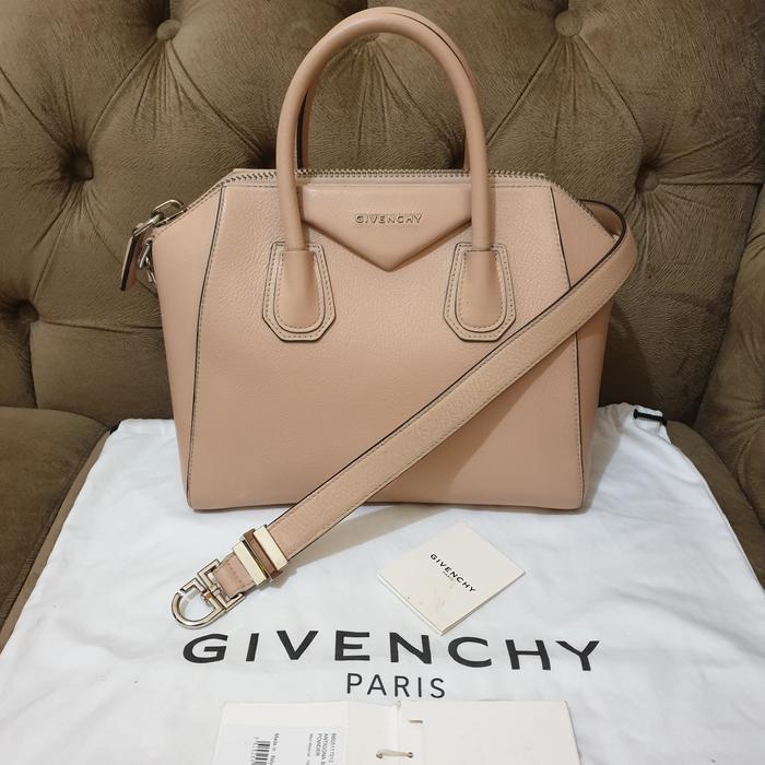 mulus .authentic tas wanita .tote bag givenchy size M