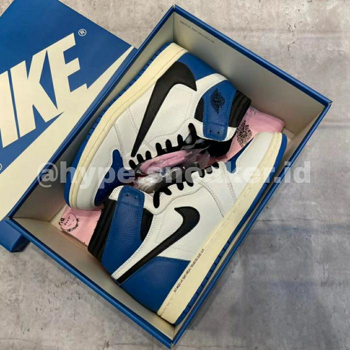 Nike Air Jordan 1 High Fragment x Travis Scott