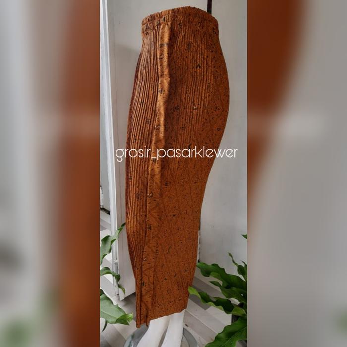 Jarik plisket wiron batik sidomukti