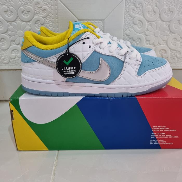 SB Dunk FTC Lagoon Pulse Size 8.5/42