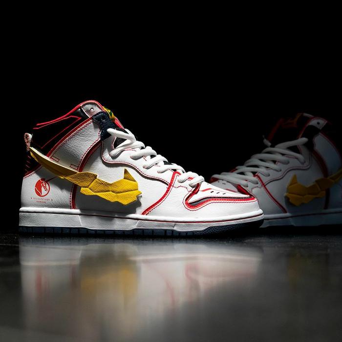 Gundam x Nike SB Dunk High "RX-0" Project Unicorn DH7717-100