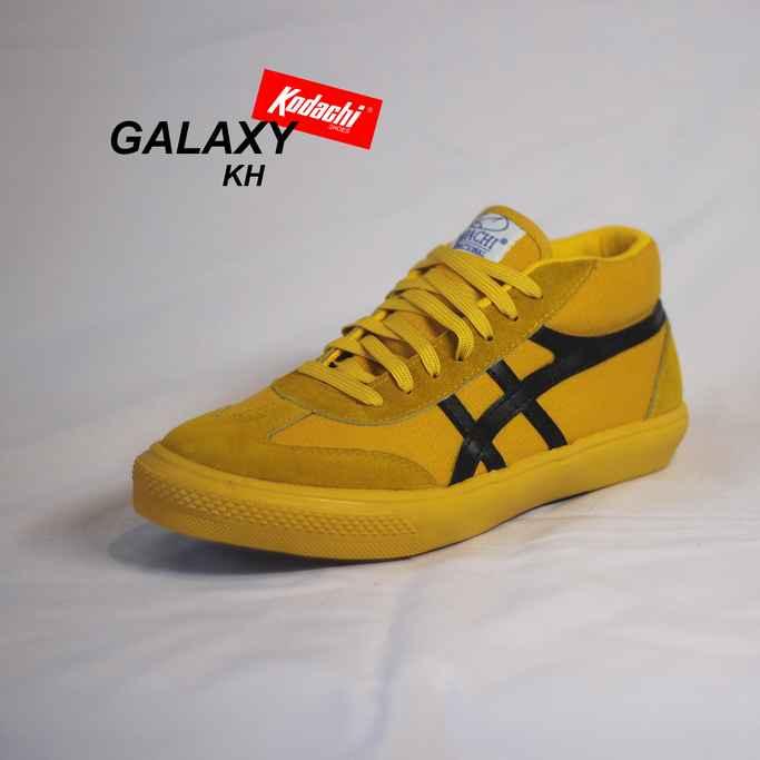 SEPATU KODACHI GALAXY KUNING HITAM - Kodachi Mid Cut Galaxy Bruce Lee