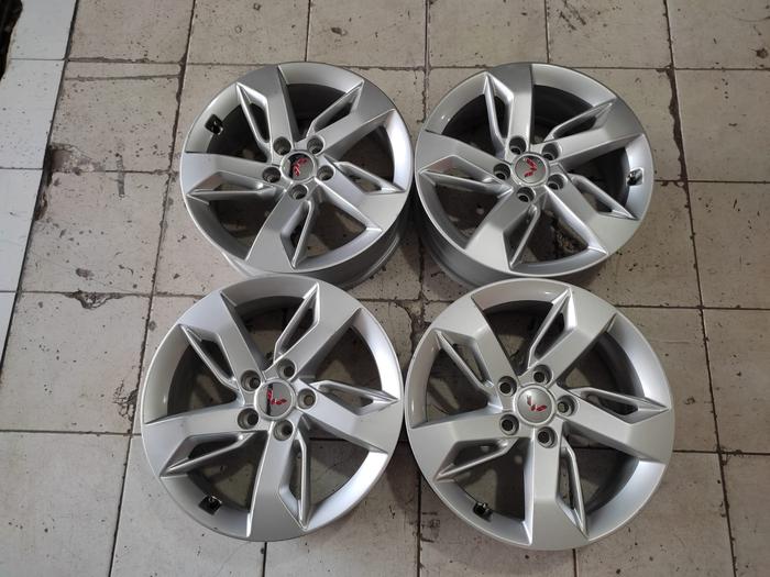 VELG MOBIL SEKEN WULING R17 PCD 5X114 + BAN BARU 215 55 R15 ACCELERA