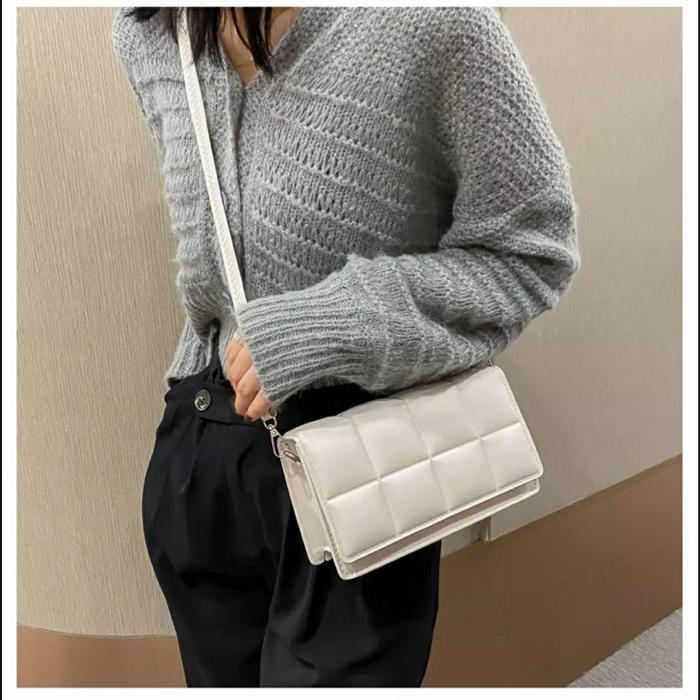 Tas Selempang Wanita Andin Import Batam