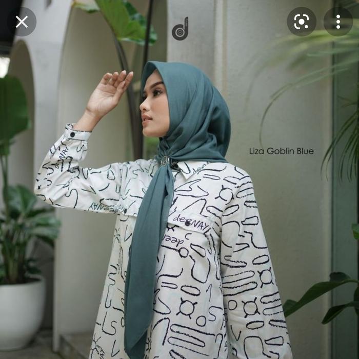 Jilbab Polos Segi Empat seri Liza biru Goblin Blue by Deenay