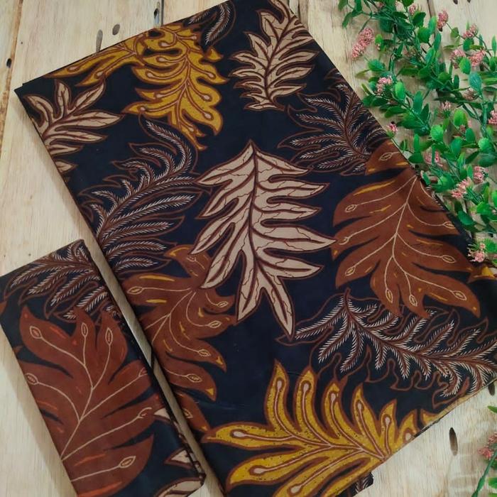 Kain Batik Daun Janda Bolong