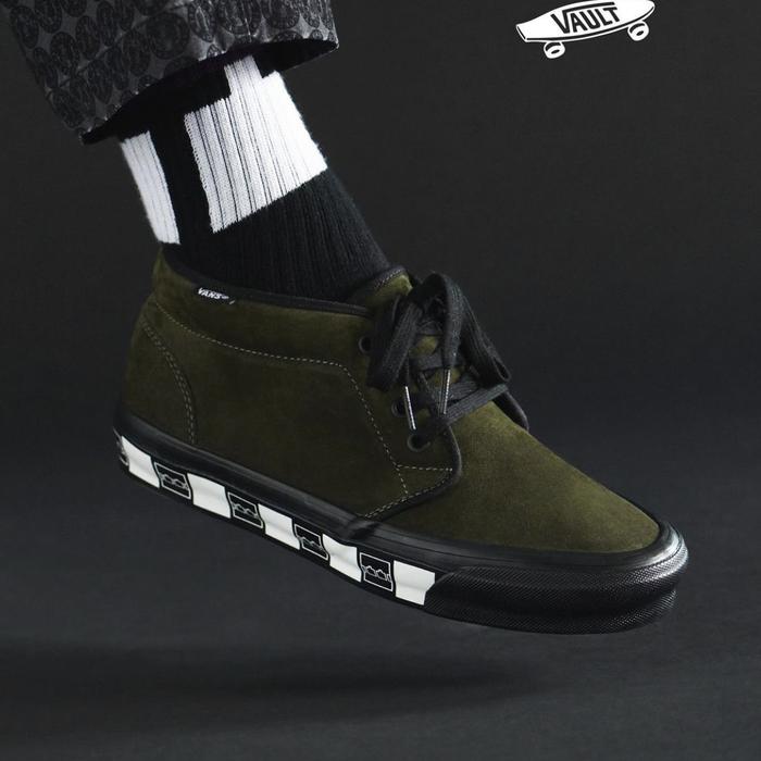 vans vault x the trilogy tapes og chukka lx grape leaf