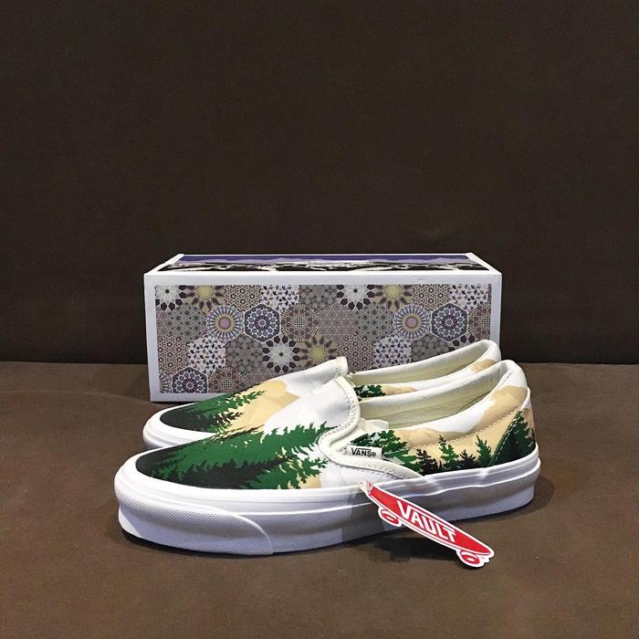KITH 10th Anniversary x Vans OG Slip On LX Treescape