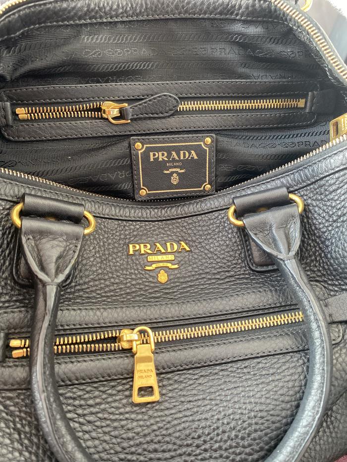SOLD OUT tas prada milano authentic
