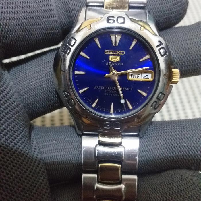 Seiko 5 Sports ref 7s36 Blue Dial