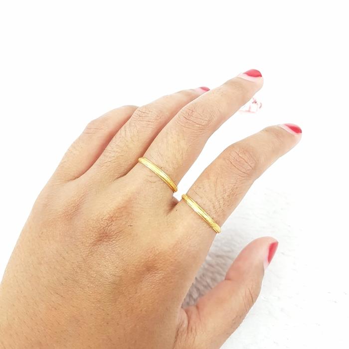 CC842M328M cincin keroncong model persegi pasiran emas kuning asli 70%