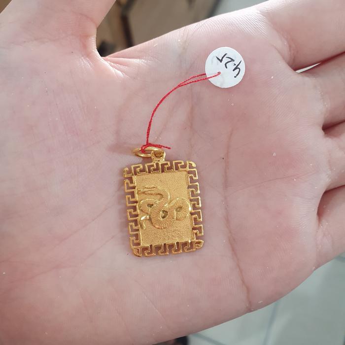 liontin emas shio ular emas 700