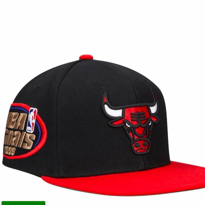 Topi Snapback Mitchell & Ness NBA Finals 1996 Chicago Bulls jordan