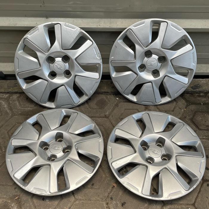 Dop velg mobil 15" velg kaleng hubcap chevrolet spin