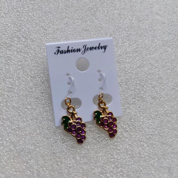 Anting impor kait plastik buah Anggur
