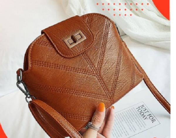 Tas slempamg Stradivarius Model Kekinian Import