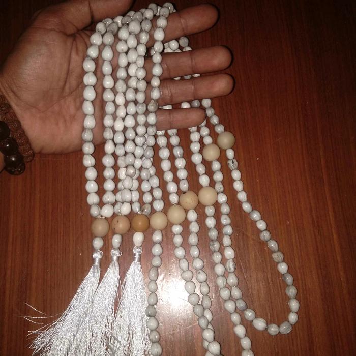 Kalung tasbeh hanjeli