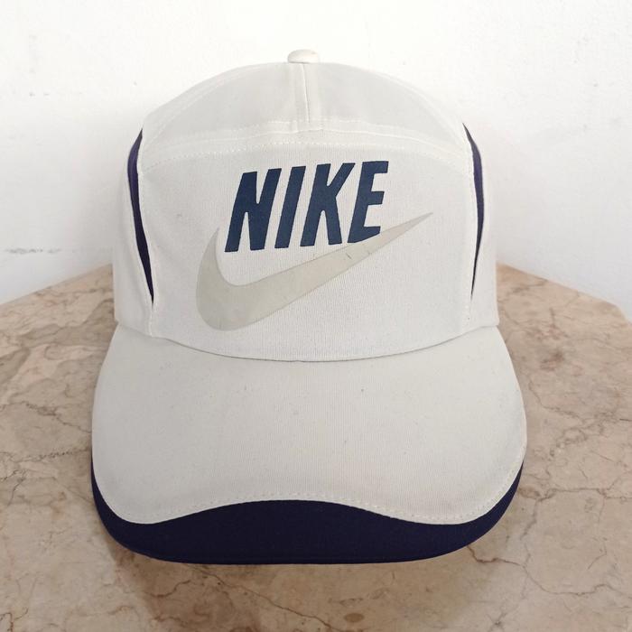 Topi Snapback Vintage NIKE Sportswear Snapback Cap