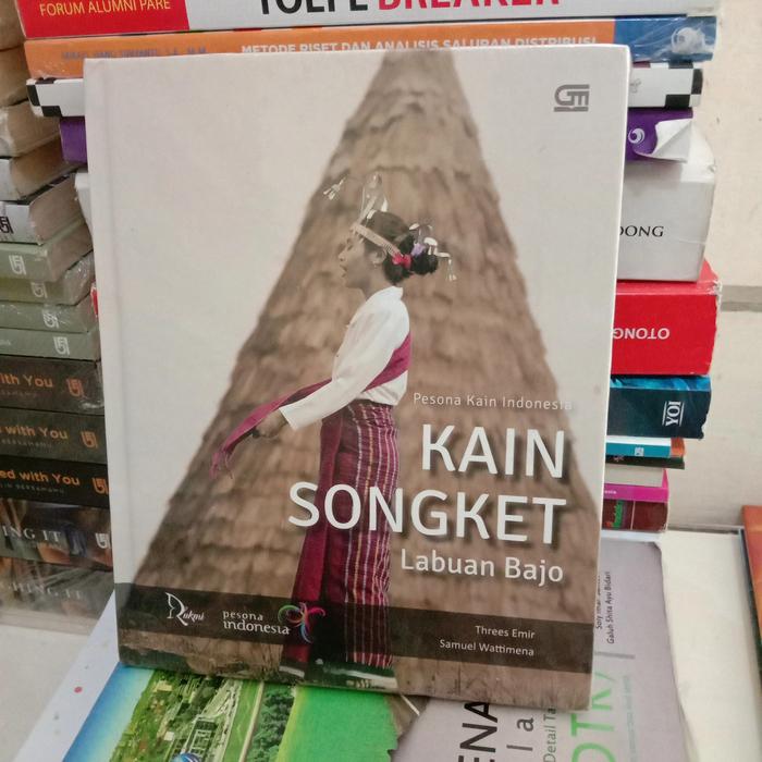 BUKU PESONA KAIN SONGKET LABUAN BAJO