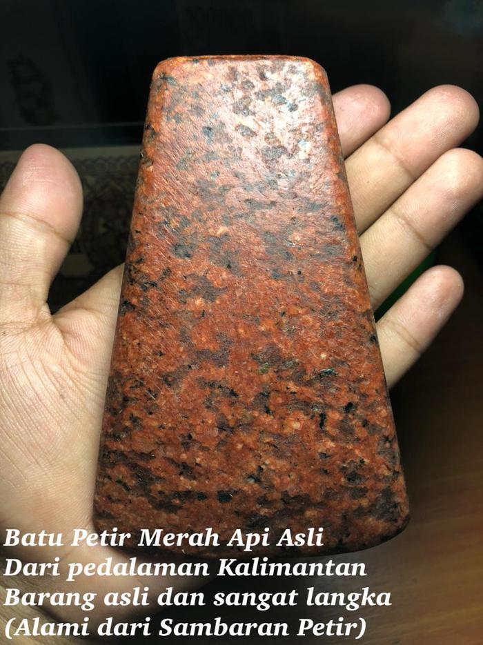 Bongkahan Batu Petir Api merah Sangat Langka dan Asli