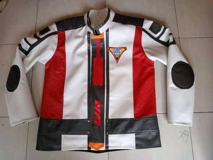 Jaket Ultraman tiga Replika bahan semi kulit
